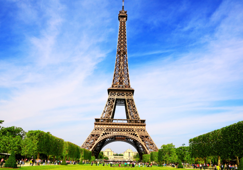 eiffel tower paris