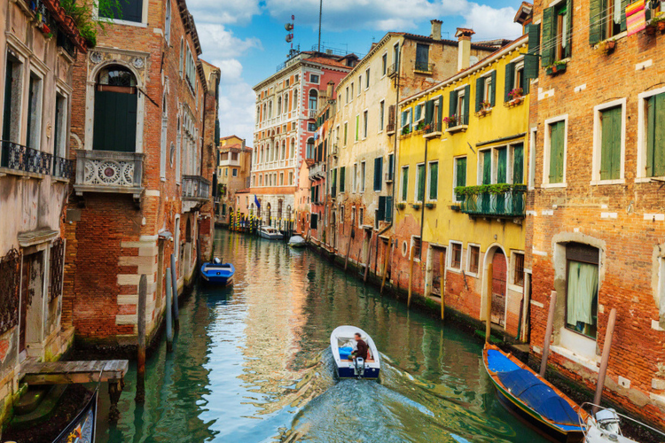 historical landmarks and architecture in venice
