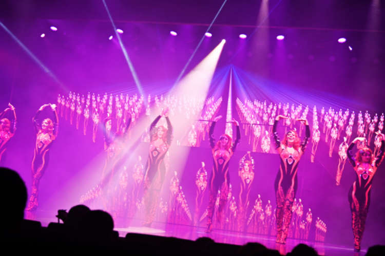broadway-caliber show las vegas