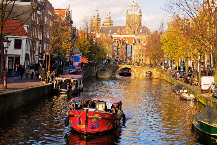canal boating in amsterdam