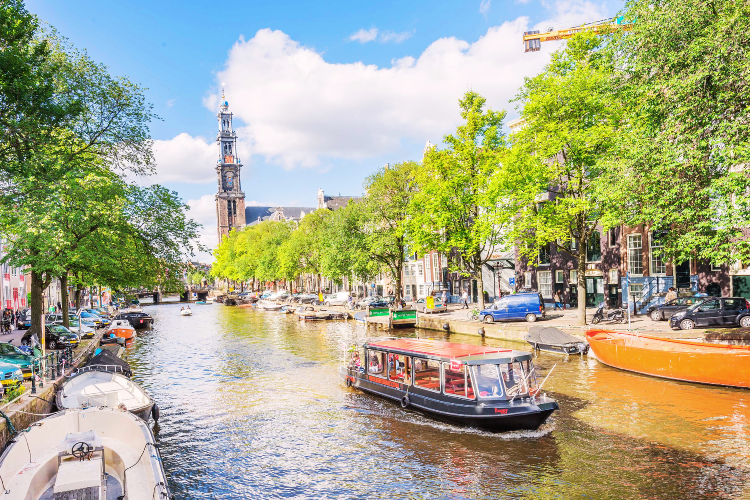 canal cruise amsterdam