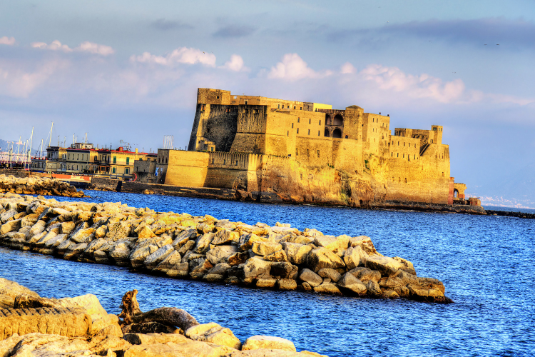 castel dell'ovo naples