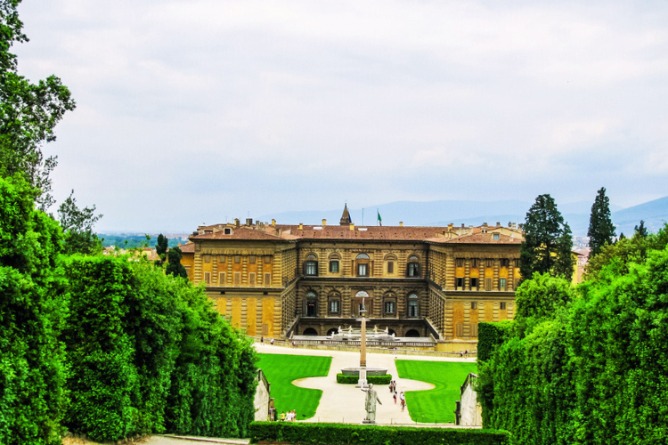explore florence’s gardens and parks