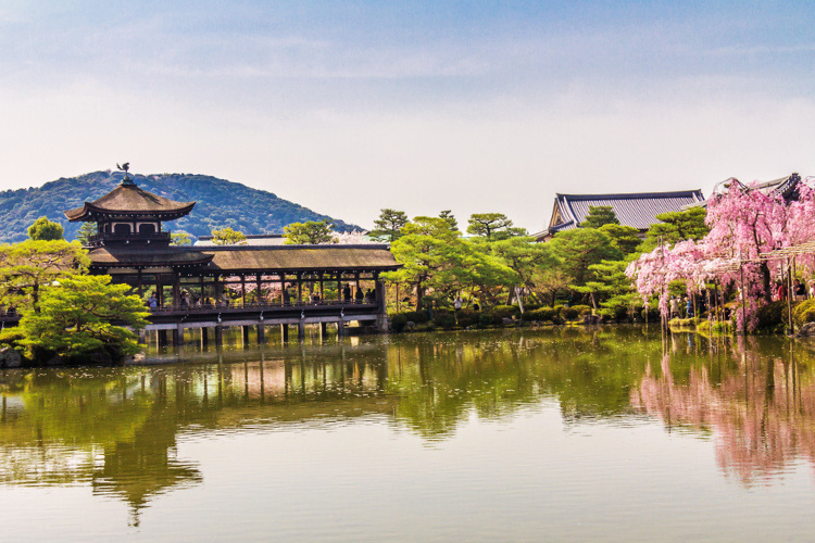 walk through the imperial palace east garden