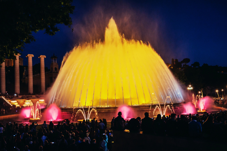 magic fountain of montjuïc barcelona