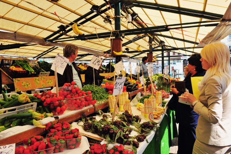the bustling local markets and rialto market