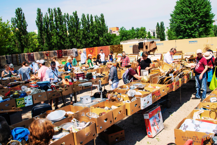 mauerpark flea market