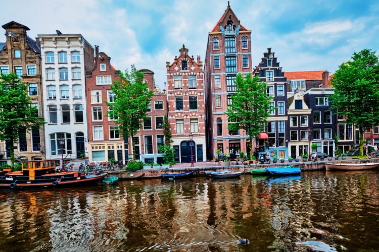 picturesque canals amsterdam