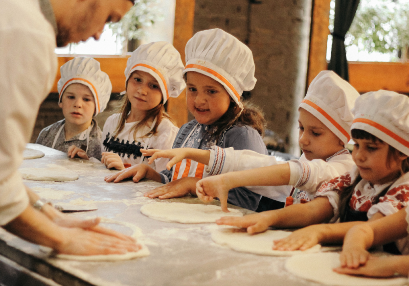 pizza making class with kids
