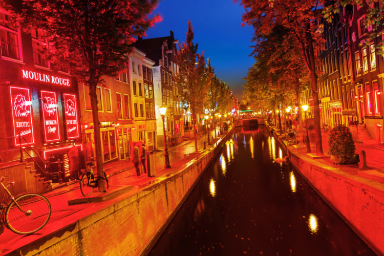 red light district in amsterdam