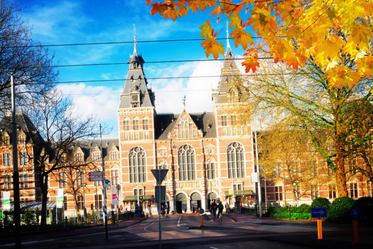 rijksmuseum garden amsterdam