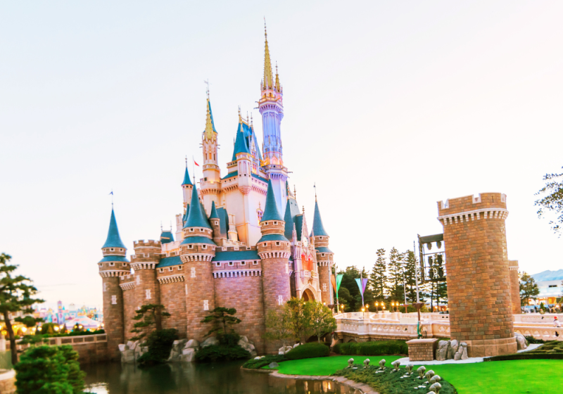 side of tokyo disneyland