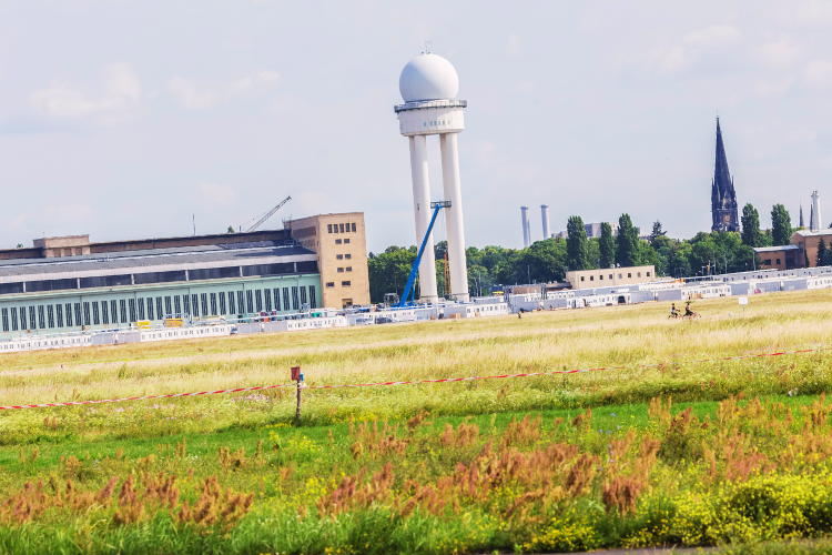tempelhofer feld in berlin