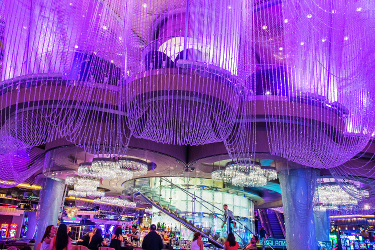 the chandelier las vegas