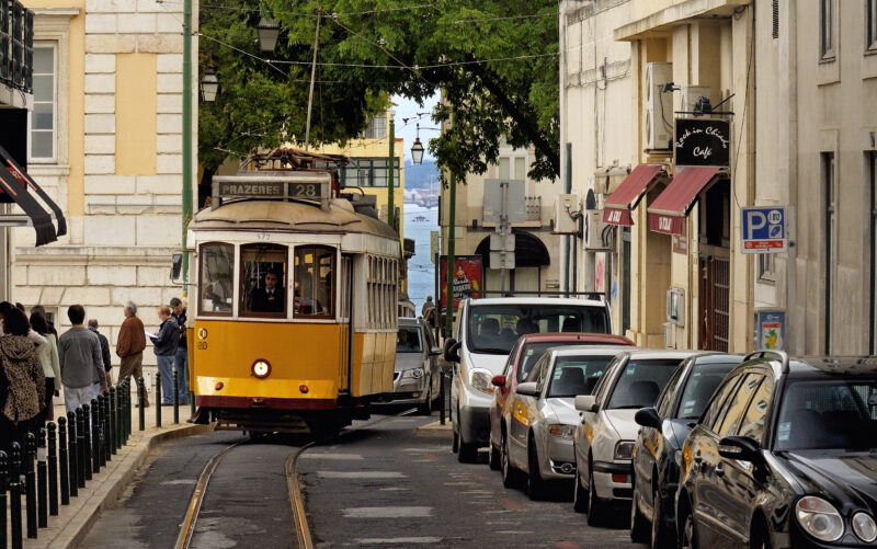 tram 28 lisbon