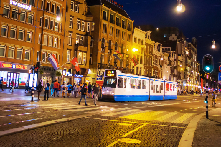 tram amsterdam with kids